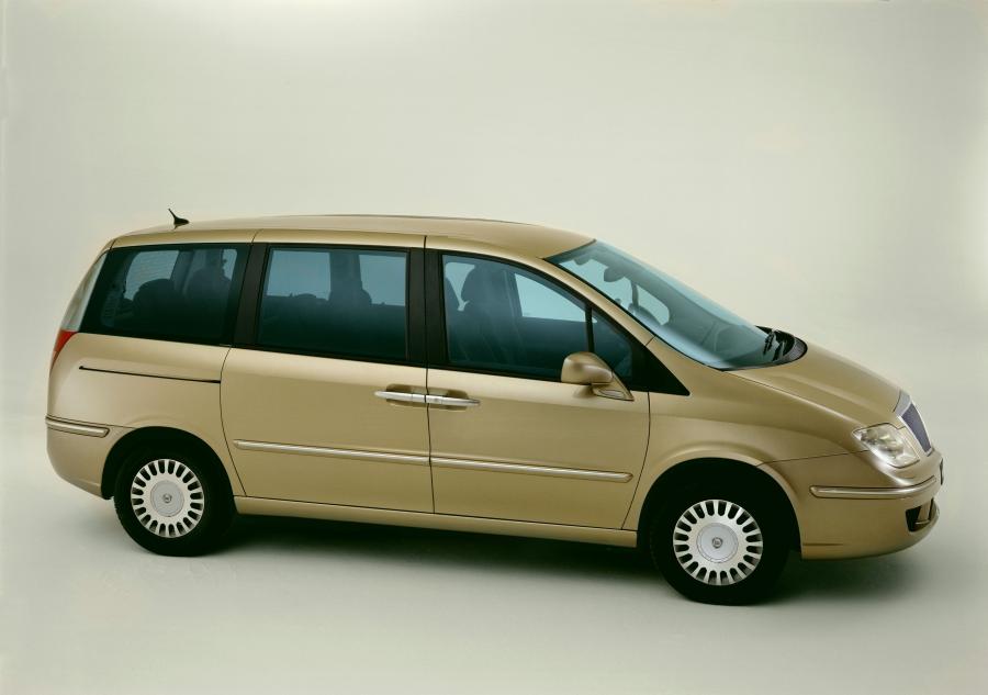  Lancia Phedra 2002 года  (фото 74 из 123)